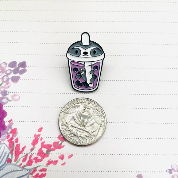 Sloth bubble tea pin - Picture 2 of 2